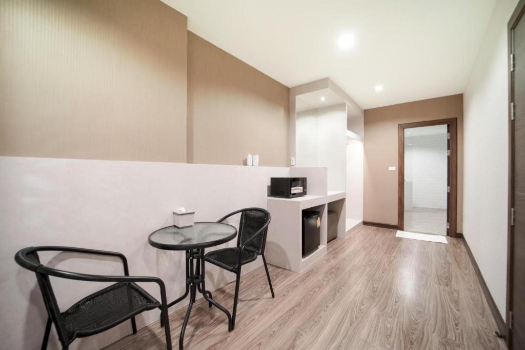 ホテル The Y House チエンマイ エクステリア 写真